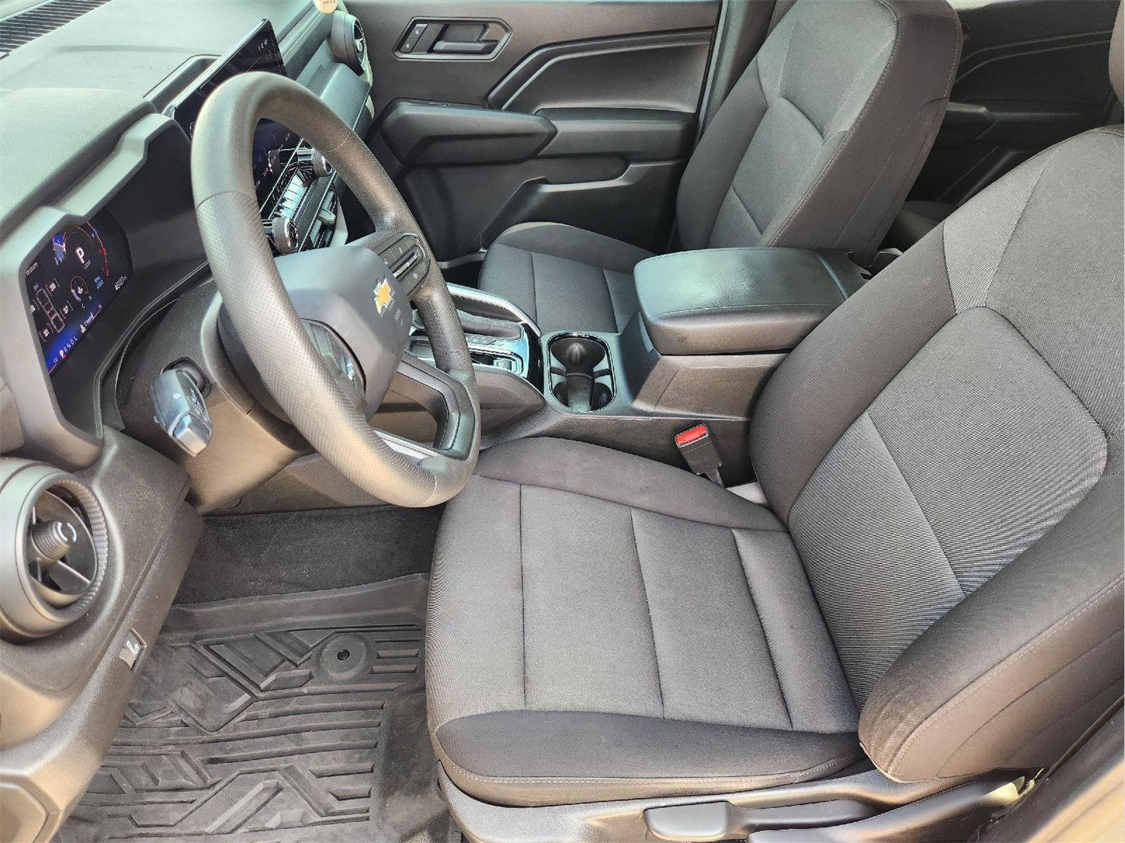 2025 Chevrolet Colorado Work Truck - Photo 13