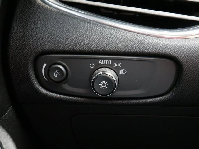 Used 2017 Silver Chevrolet Hybrid image 16