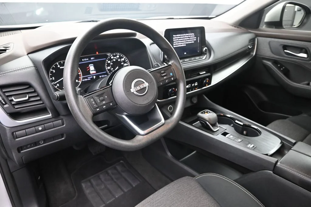 Used 2023 Silver Nissan SV image 21