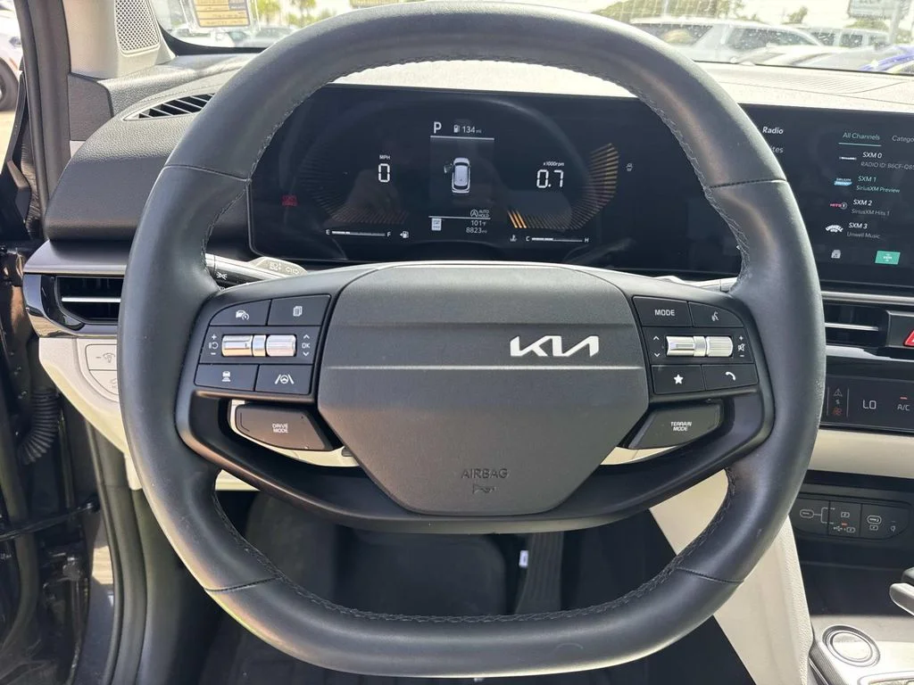 Certified Used 2026 Gray Kia EX image 22