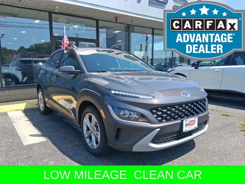 Used 2023 Gray Hyundai SEL image 2