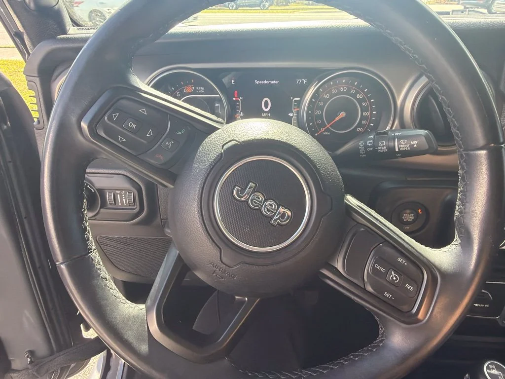 Used 2020 Gray Jeep Unlimited Sport S image 8
