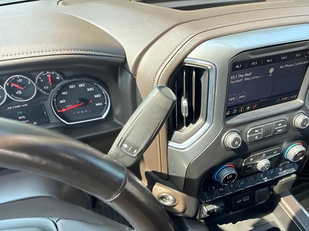 Used 2020 SUMMIT WHITE Chevrolet LTZ image 17