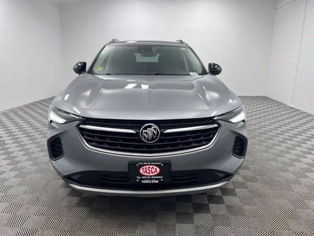 Used 2023 Gray Buick Preferred image 3