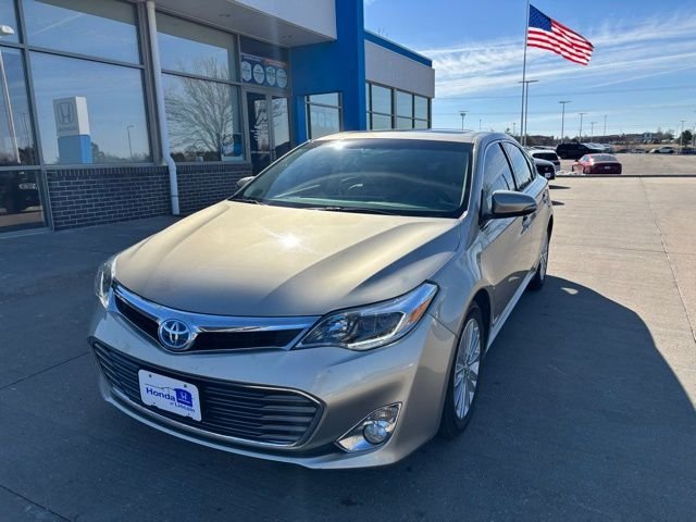 2015 Toyota Avalon Limited Hybrid