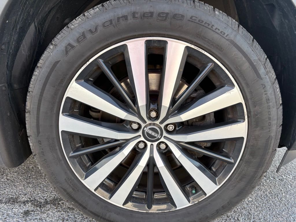 Certified Used 2023 Gray Nissan Platinum image 11