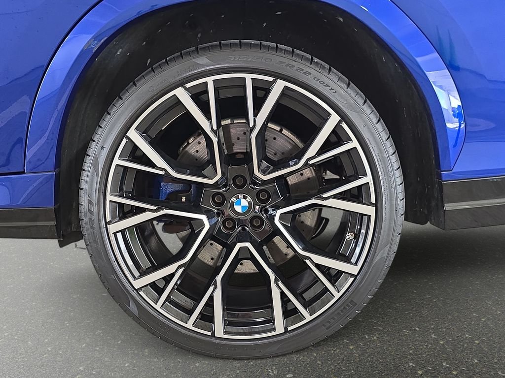 Used 2020 Marina Bay Blue Metallic BMW Competition image 32