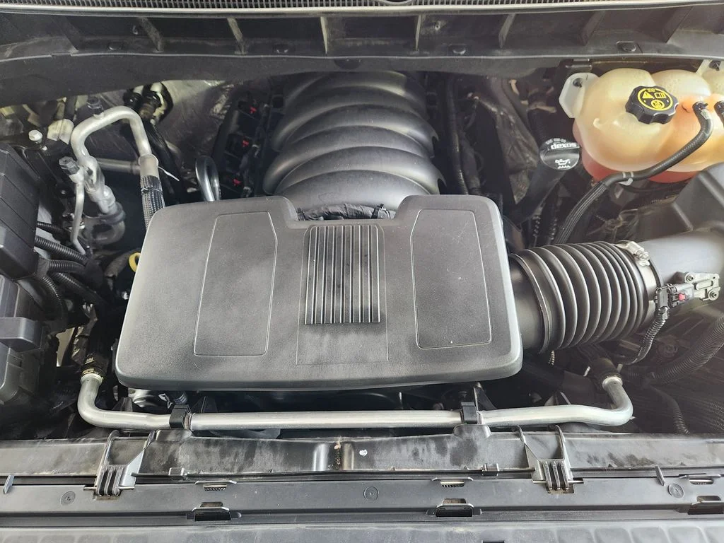 Used 2021 Silver Chevrolet LT image 34