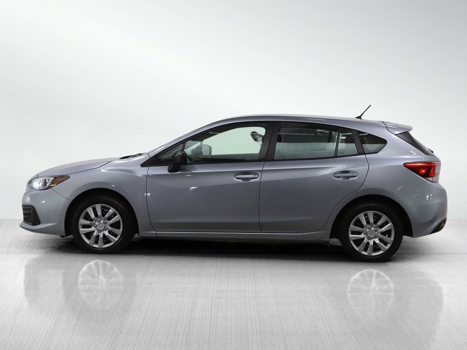 Used 2022 Subaru Impreza Base with VIN 4S3GTAB63N3720556 for sale in Burnsville, Minnesota