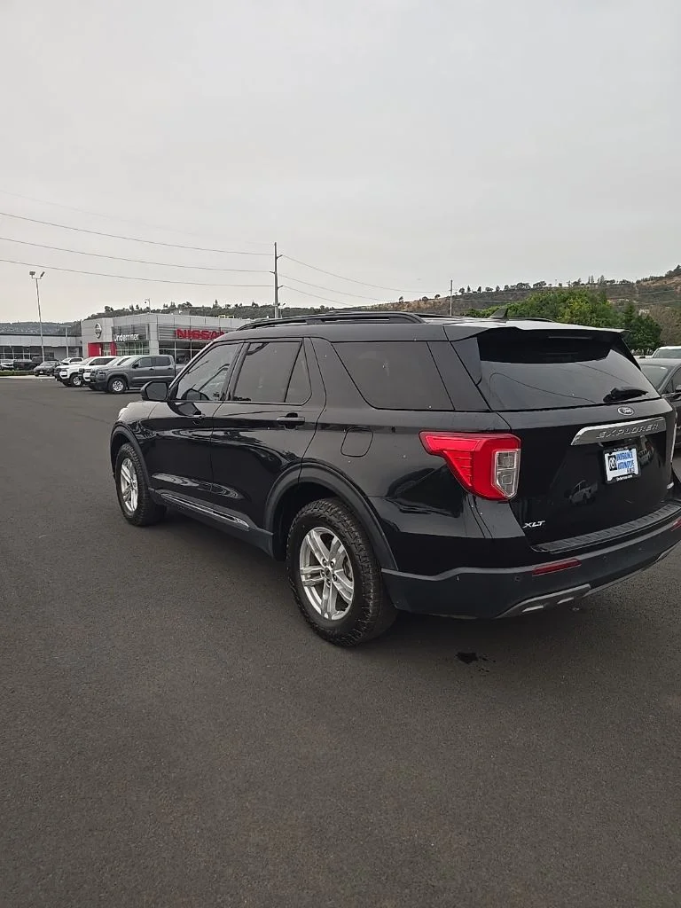 Certified Used 2023 Black Metallic Ford XLT image 5