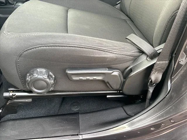 Used 2023 Gray Jeep Sport S image 20