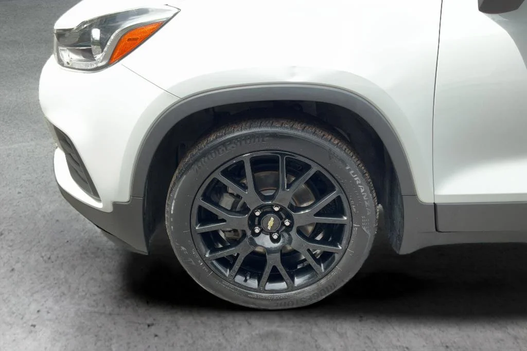 2022 Chevrolet Trax LT - Photo 24