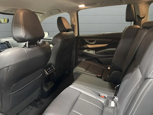 Used 2022 Black Subaru Limited image 18