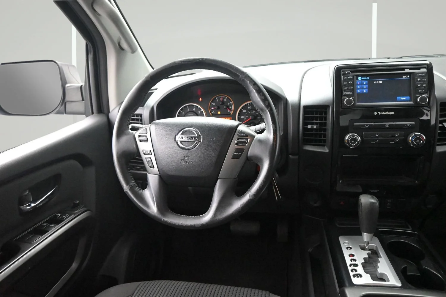Used 2015 Glacier White Nissan SV image 10