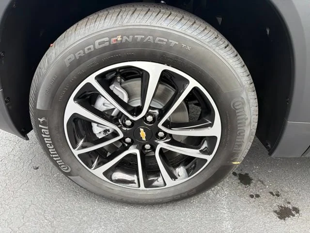 New 2026 Mosaic Black Metallic Chevrolet LT image 11