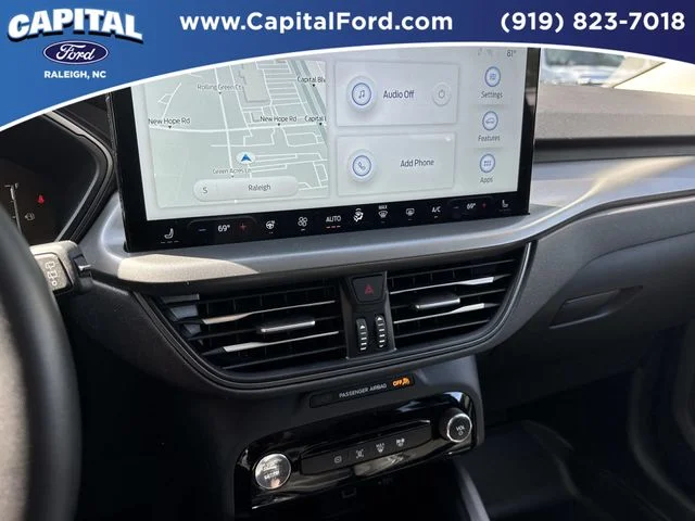 Used 2025 Silver Ford Base image 26