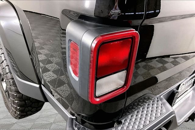 Used 2024 Black Jeep Texas Trail image 22