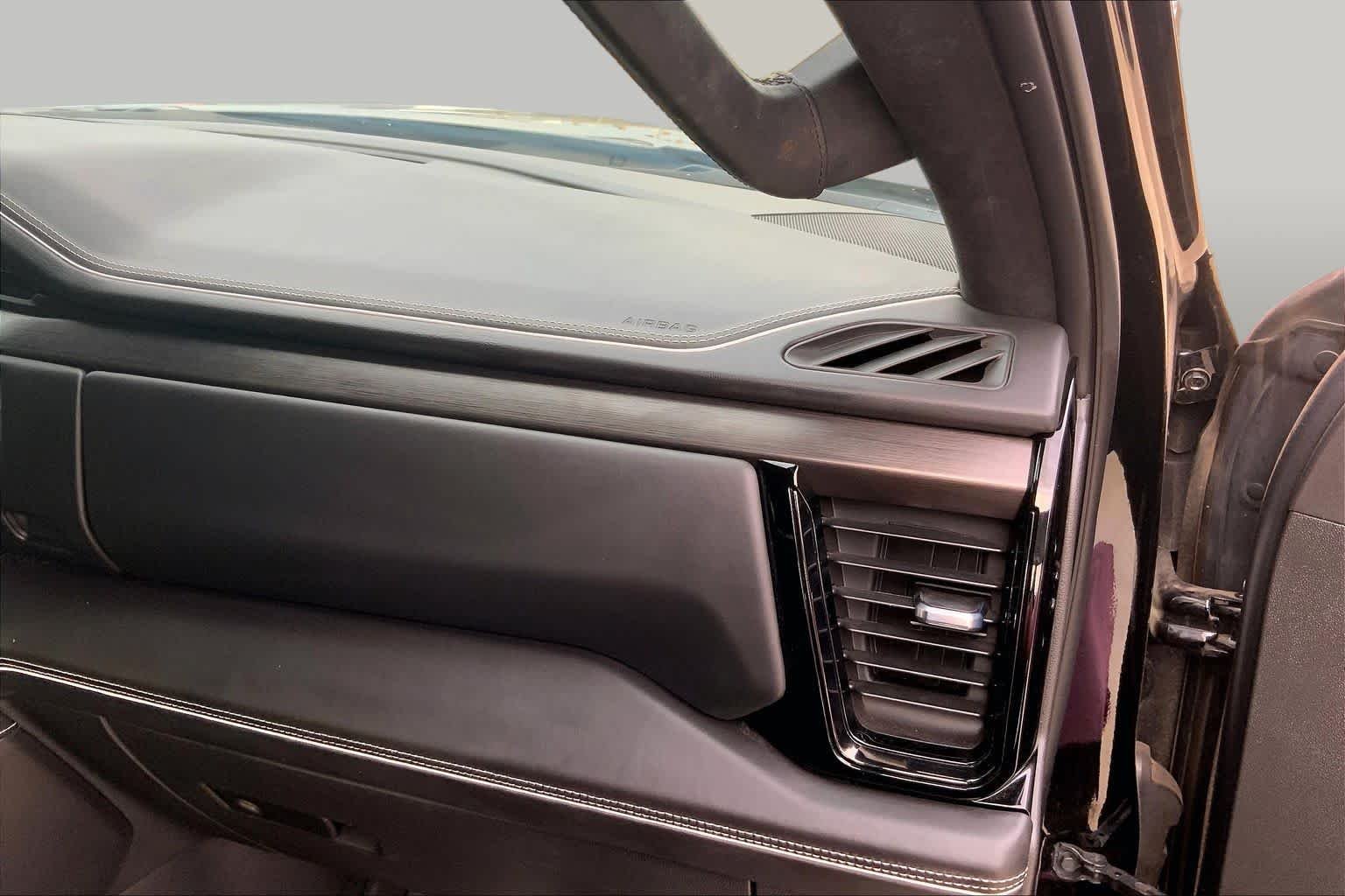 Used 2022 Onyx Black GMC AT4X image 19