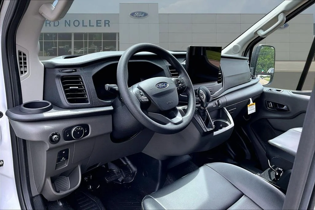 New 2026 Oxford White Ford Cargo Van image 7