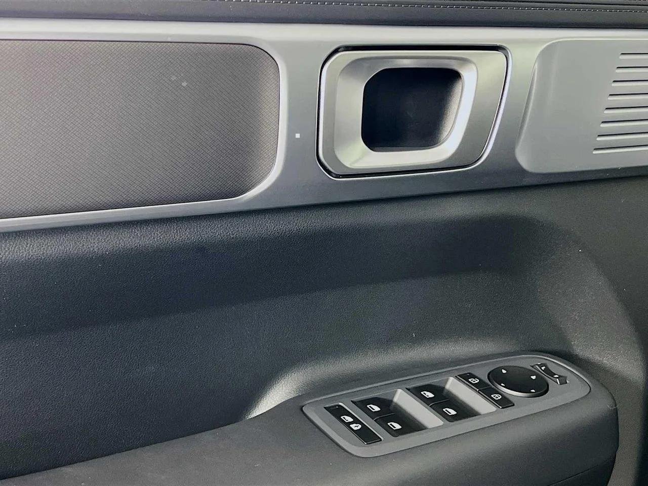 2026 Hyundai Santa Fe SE - Photo 17