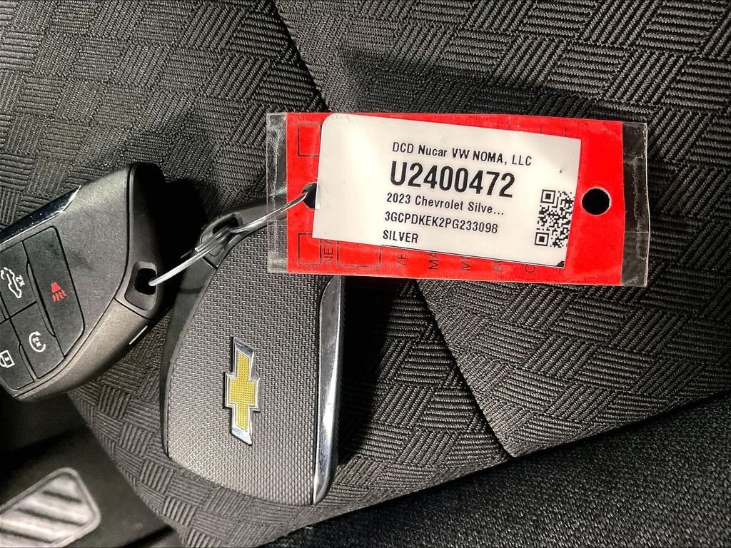 Used 2023 Gray Chevrolet LT image 30
