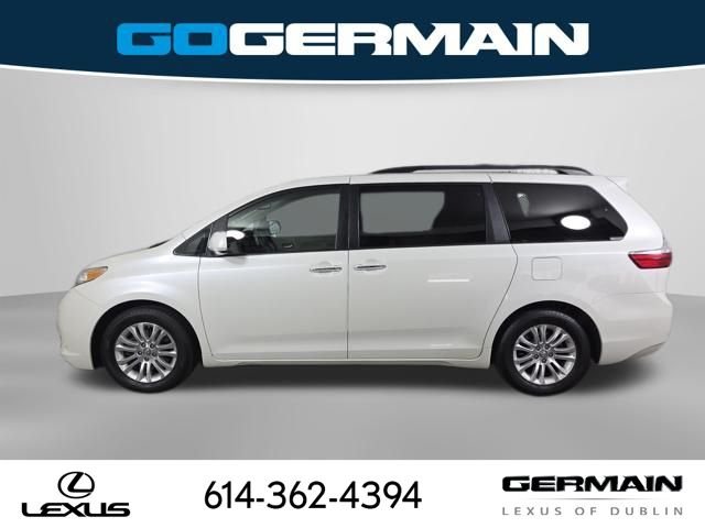 Used 2017 White Toyota XLE image 10