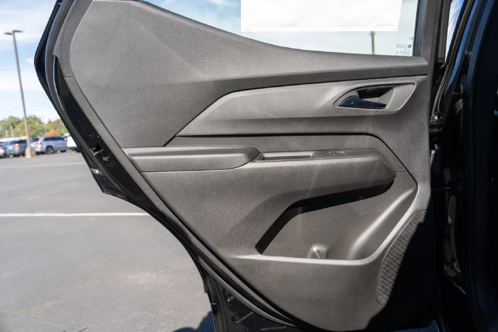 2027 Chevrolet Bolt RS - Photo 23