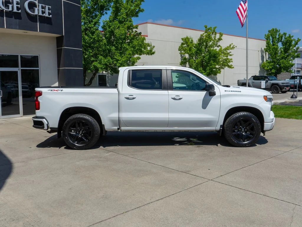 Used 2024 White Chevrolet RST image 8