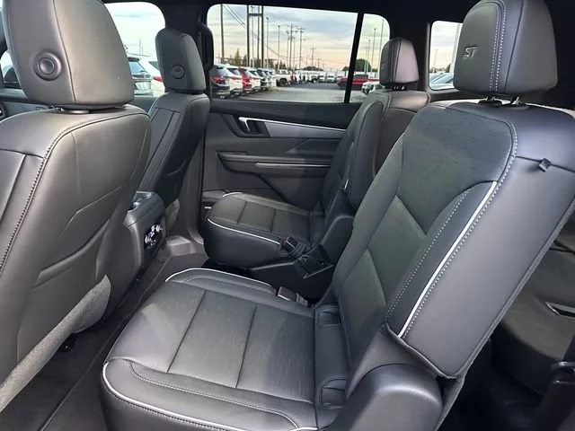 2026 Buick Enclave Sport Touring - Photo 19