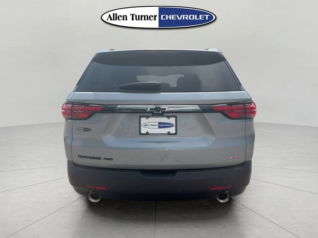 Used 2023 Gray Chevrolet RS image 5