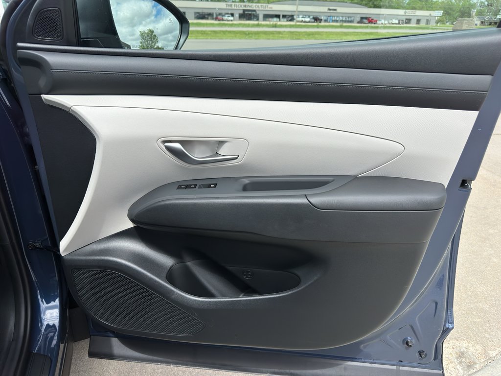 New 2026 Atlantis Blue Hyundai SE image 25