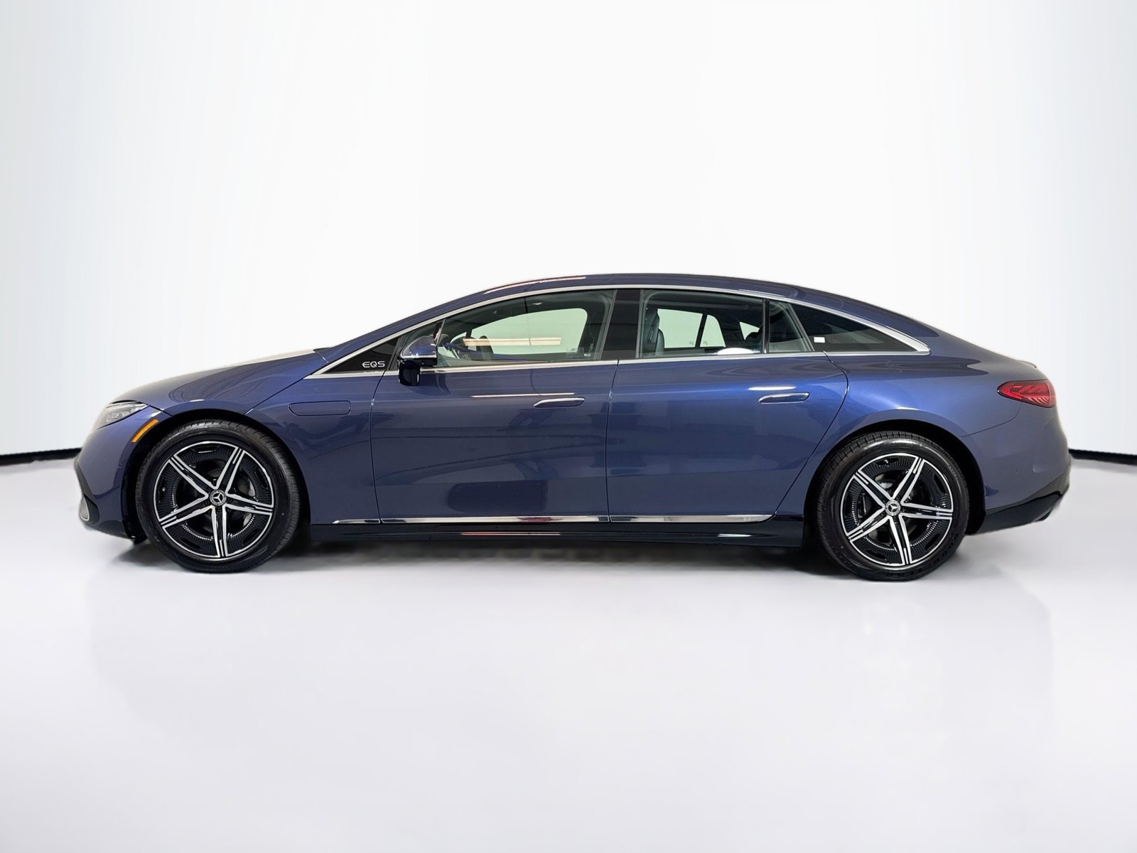 New 2026 Twilight Blue Metallic Mercedes-Benz EQS 450 image 8