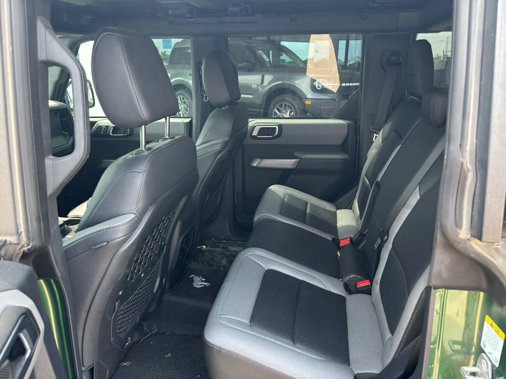 Used 2022 Eruption Green Metallic Ford Black Diamond image 6