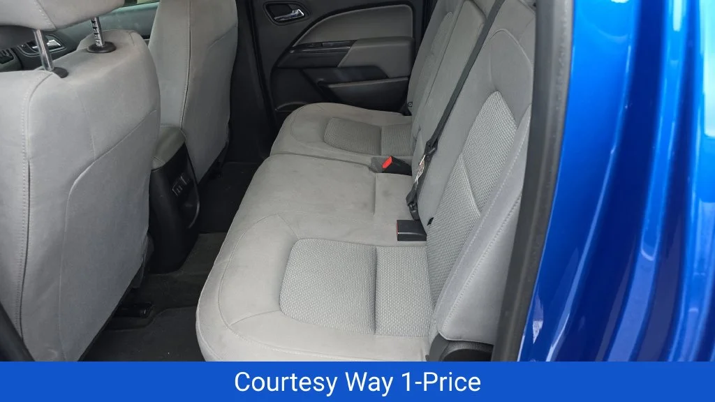 Used 2018 Blue Chevrolet LT image 13