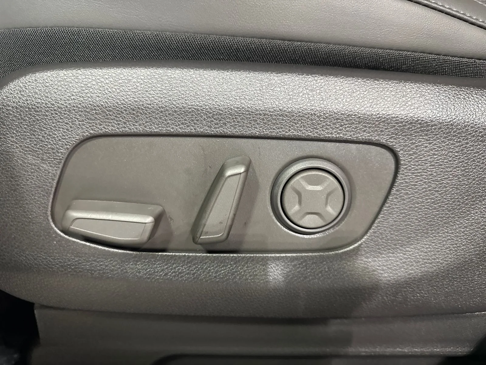 New 2026 Blue Kia EX image 23