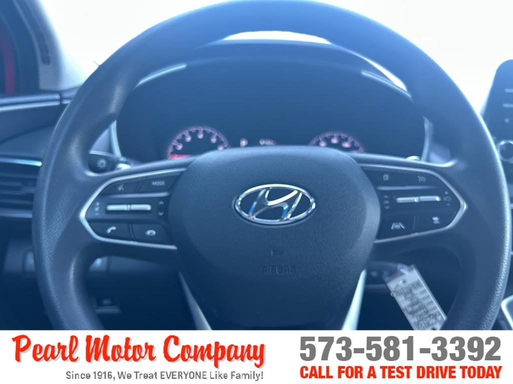 Used 2021 Red Hyundai SE image 13