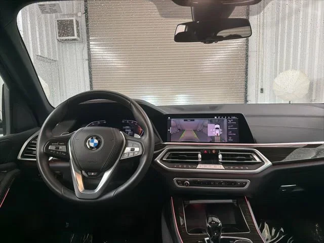 Used 2023 White BMW sDrive40i image 35
