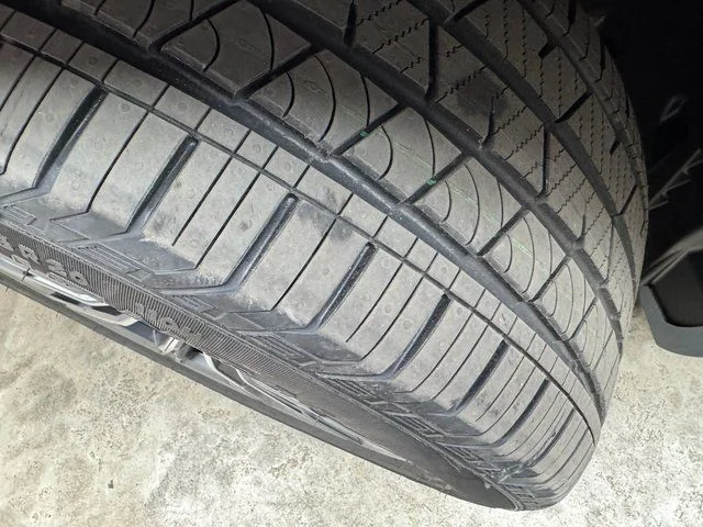 Used 2026 Gray BMW xDrive40i image 30
