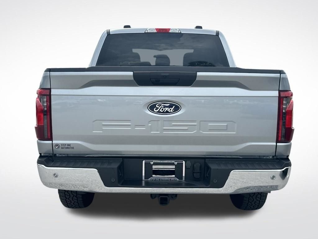 Used 2025 Silver Ford XLT image 5