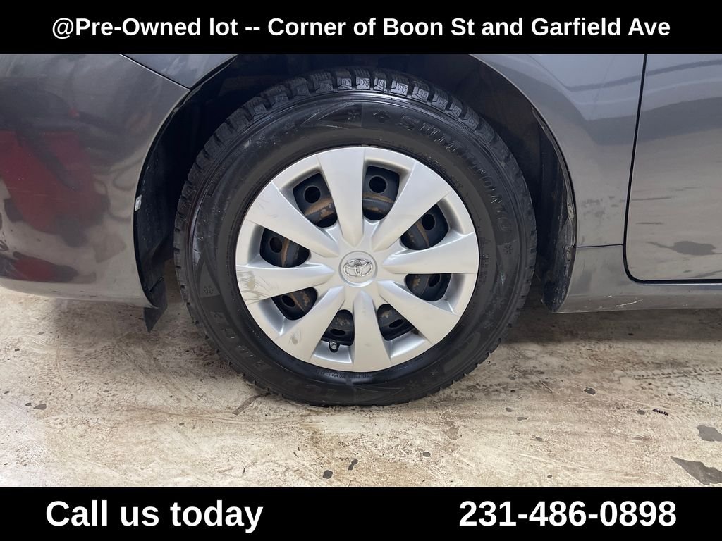 Used 2010 Gray Toyota LE image 8