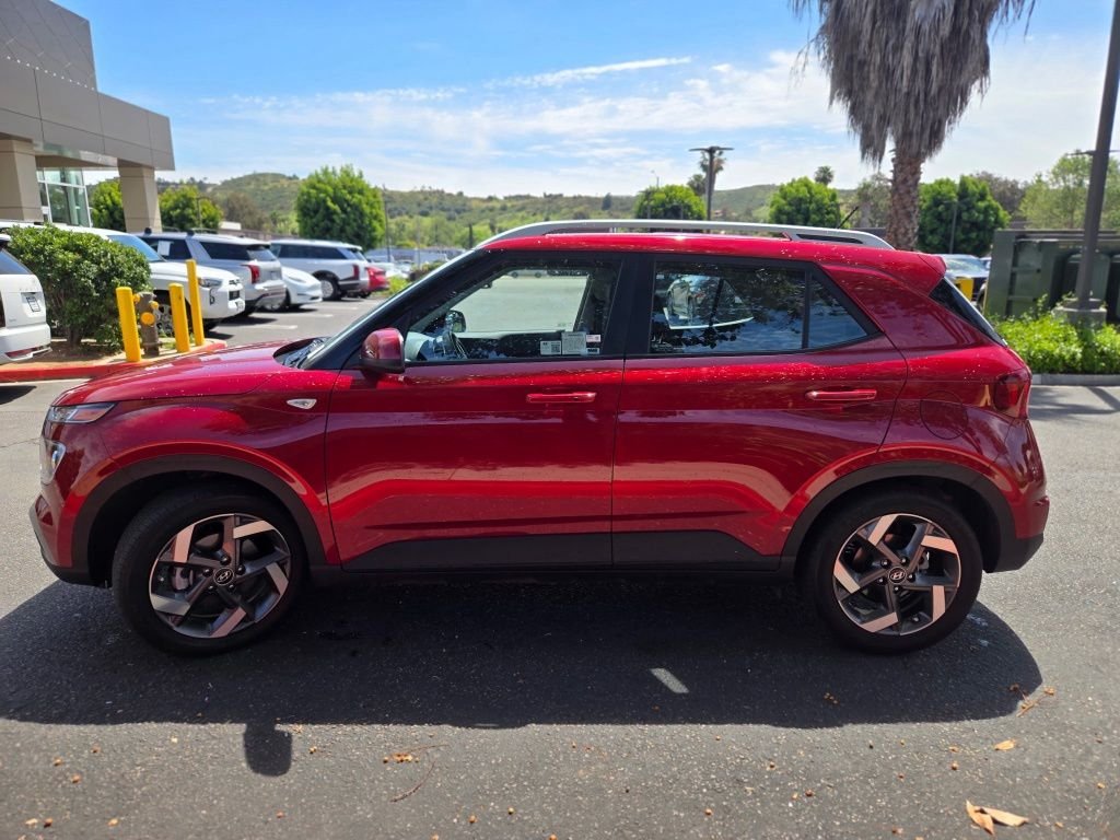 Used 2025 Red Hyundai Limited image 2