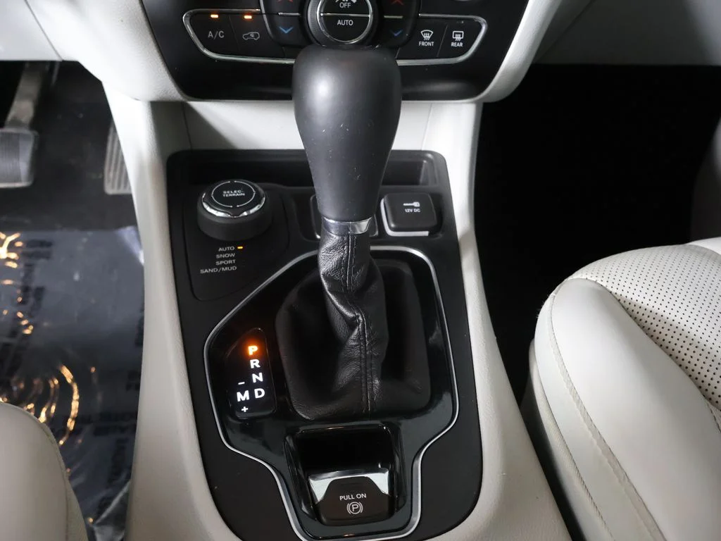Used 2020 White Jeep Limited image 48