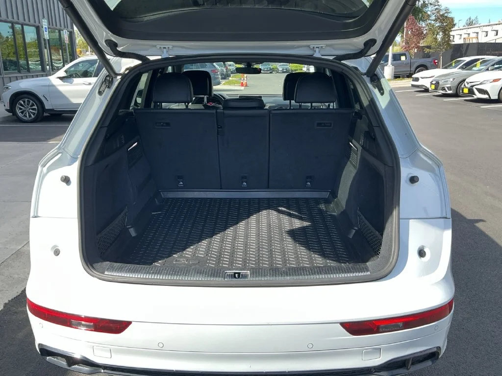 Used 2019 White Audi 3.0T Premium Plus image 23