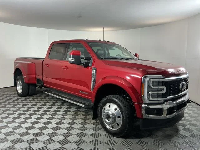 Used 2023 Red Ford Lariat image 3