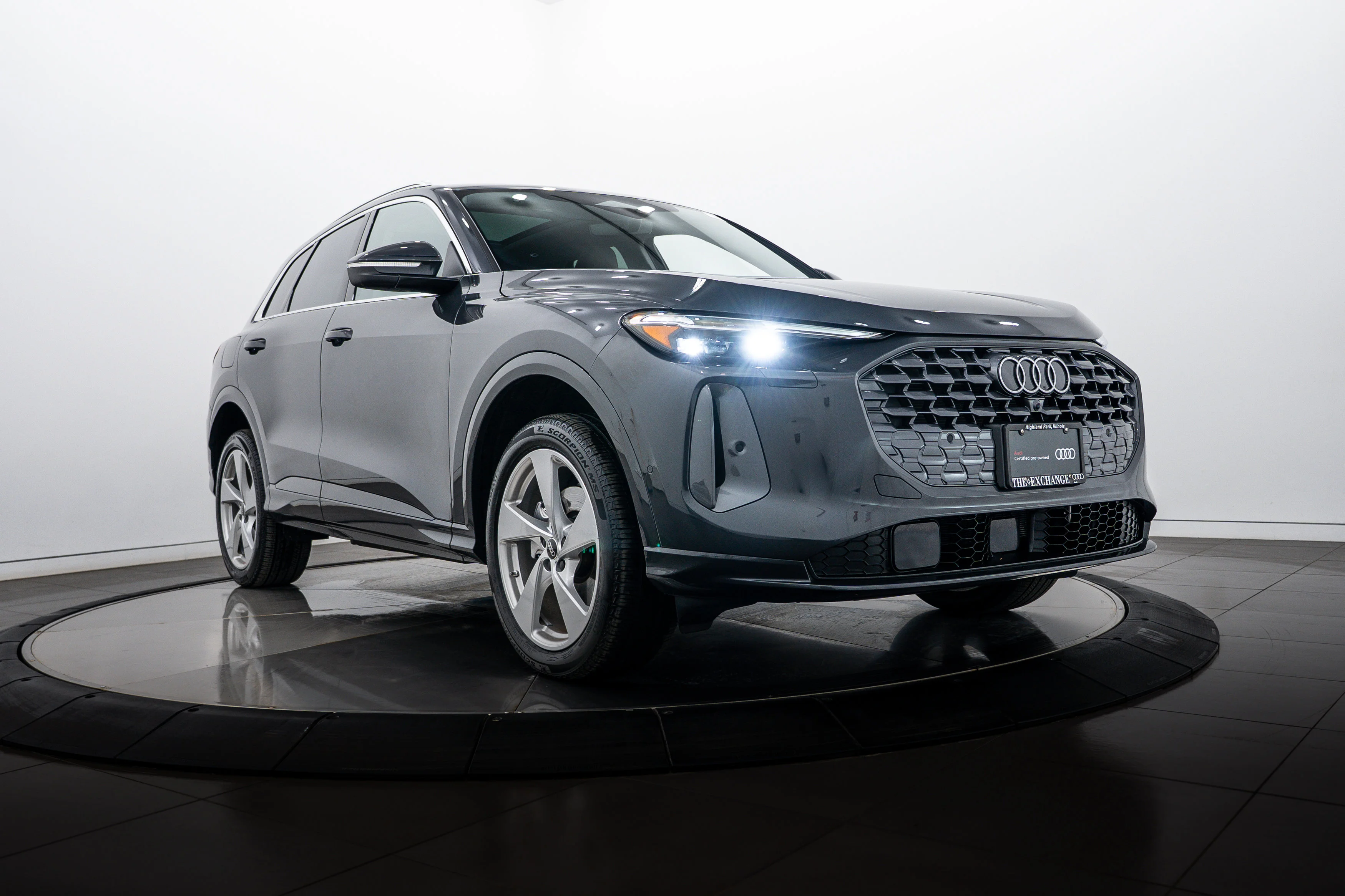 2025 Audi Q5 40 Premium Plus's photo