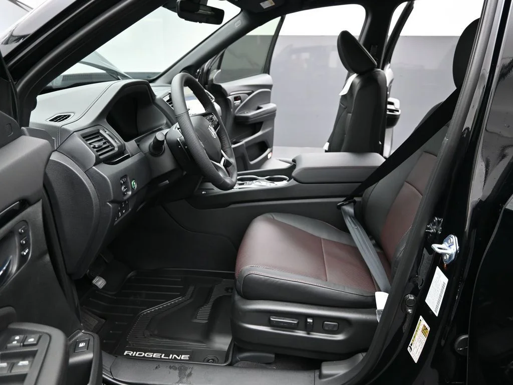 Certified Used 2026 Crystal Black Pearl Honda Black Edition image 15