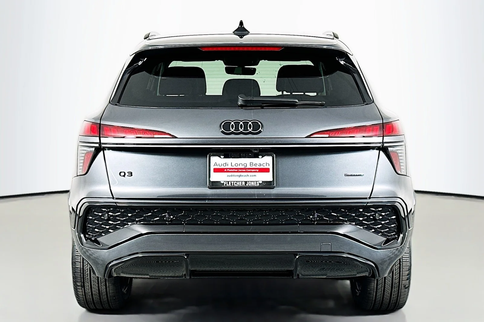 New 2026 Daytona Gray Pearl Effect Audi S line image 3