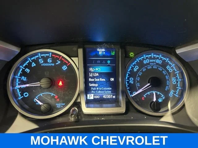Used 2023 White Toyota SR5 V6 image 14