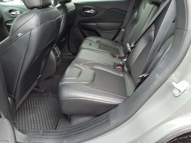 Used 2022 Gray Jeep Trailhawk image 16