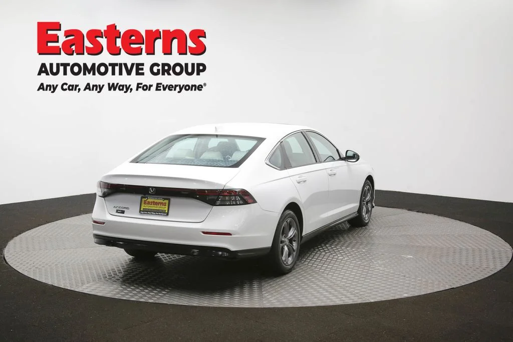 Used 2024 White Honda EX image 39